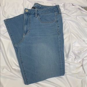 American Eagle High Rise Jegging 12 Short